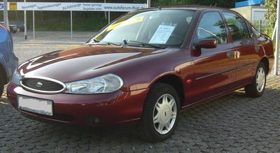 Автостекла Ford Mondeo II c установкой в Москве